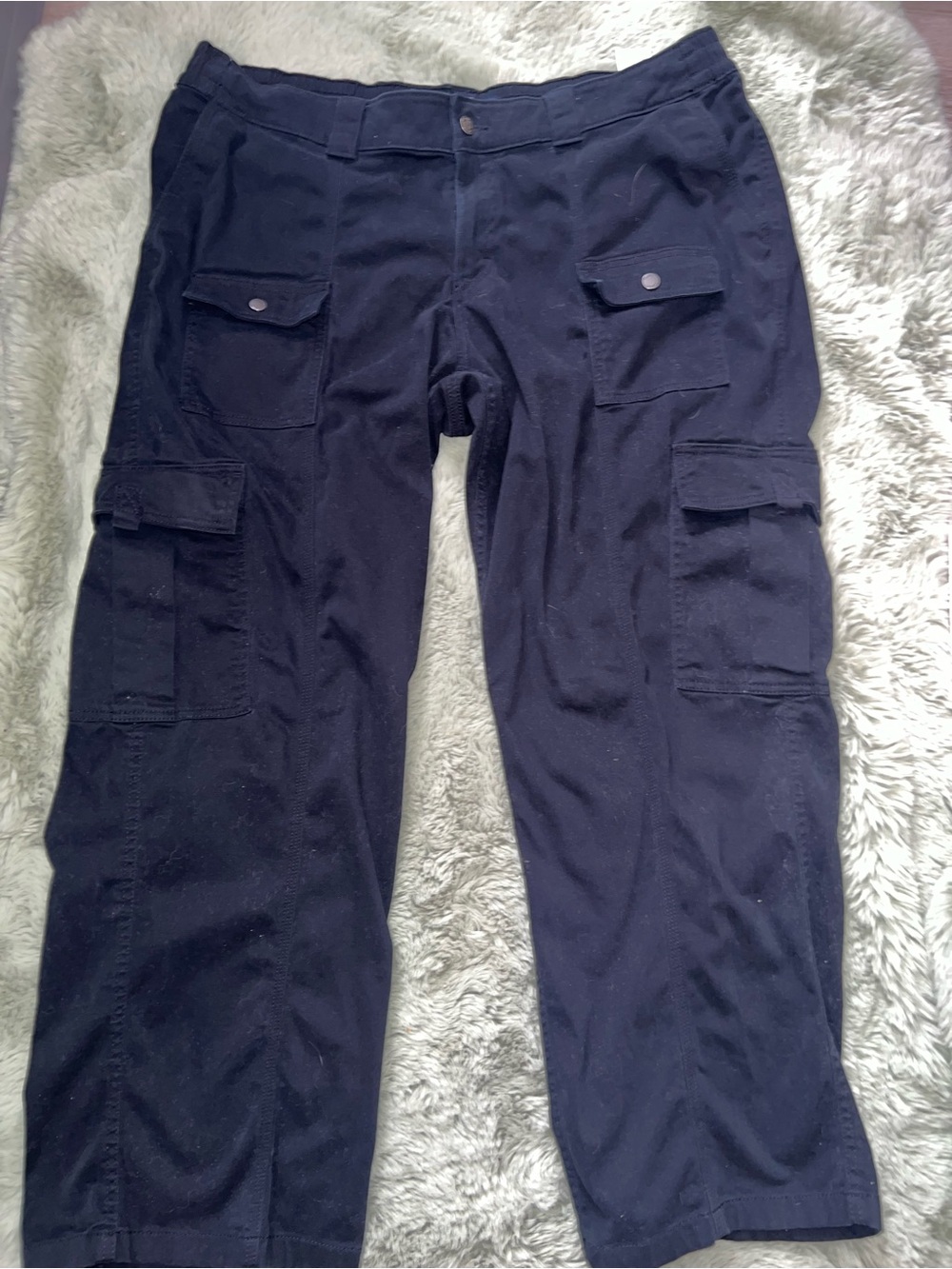 Hollister Women’s Black Cargo Pants with Multiple Pockets